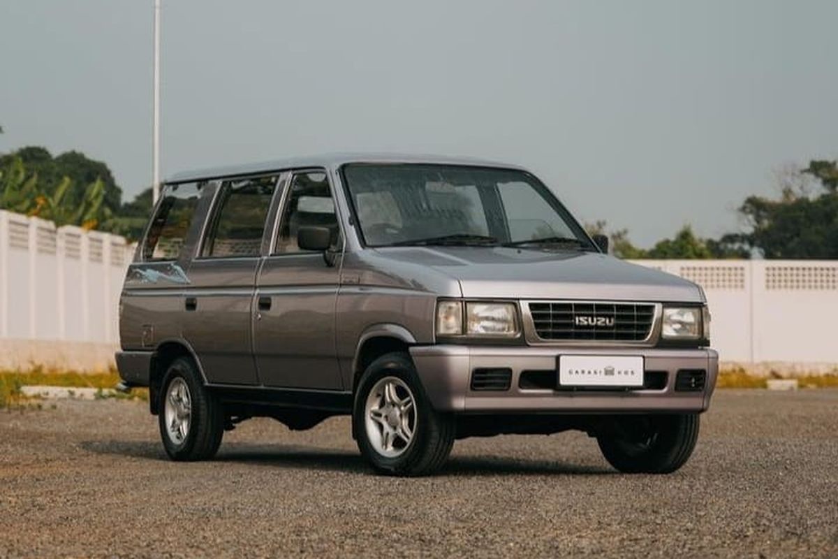 Isuzu Panther Kotak dan Kontribusinya terhadap Identitas Mobil Keluarga Indonesia