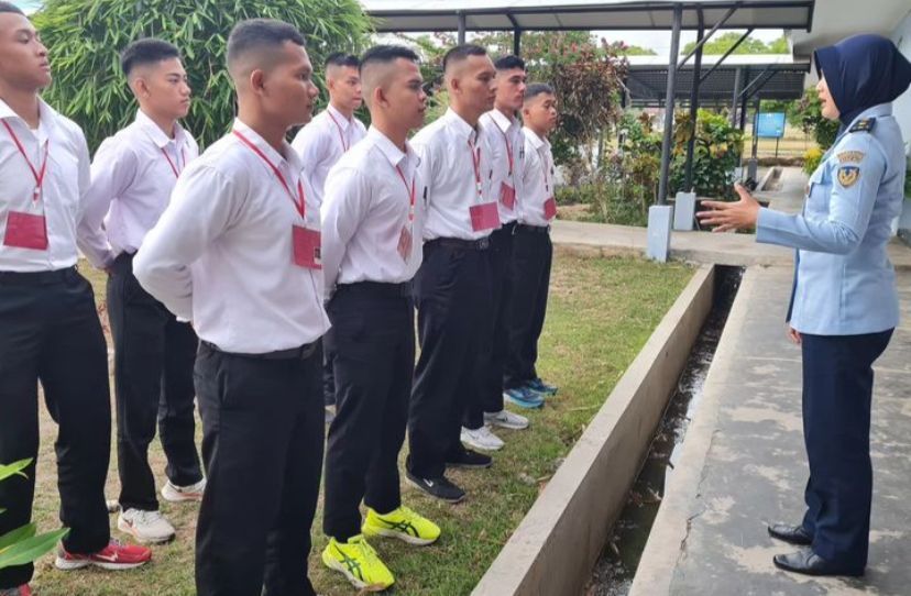 Memperoleh Kesempatan Berkarir di TNI Melalui Tryout Online TNI Seleksi Awal: Rekomendasi Platform Terpercaya