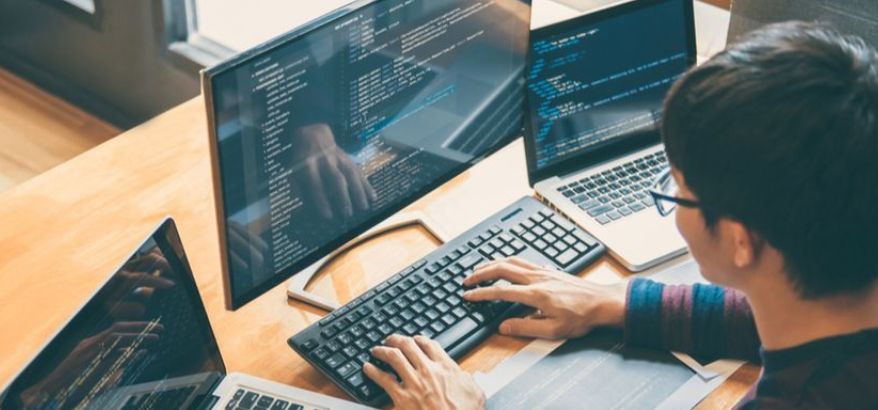 Adaptasi Algoritma Digital sebagai Kunci Bertahan di Era Online Marketing