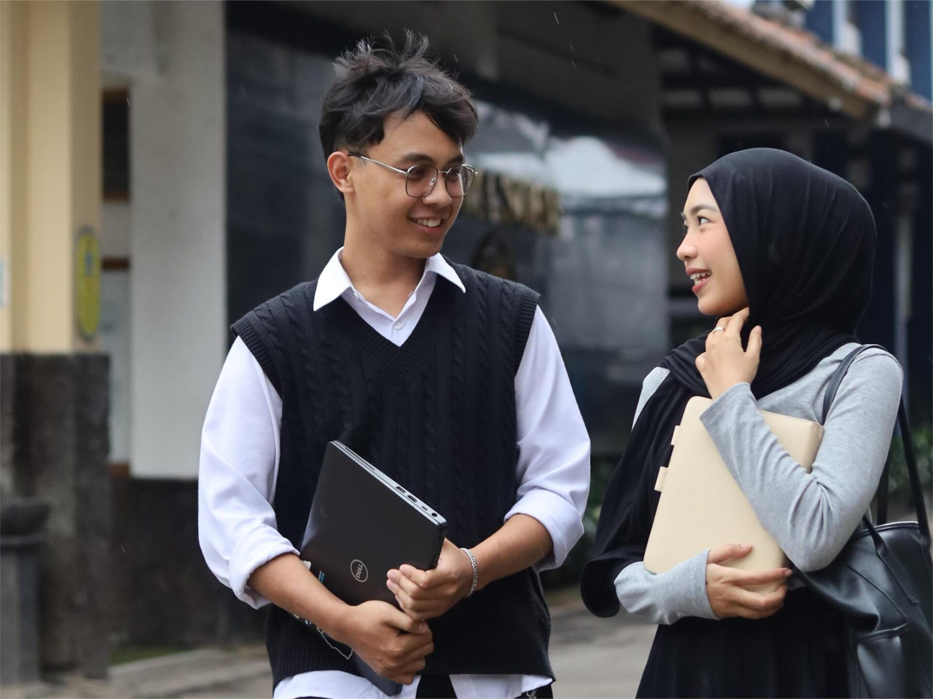 Bagaimana Cara Mendapatkan Beasiswa Rektor Penuh Seratus Persen untuk Kuliah S1 Sistem Informasi