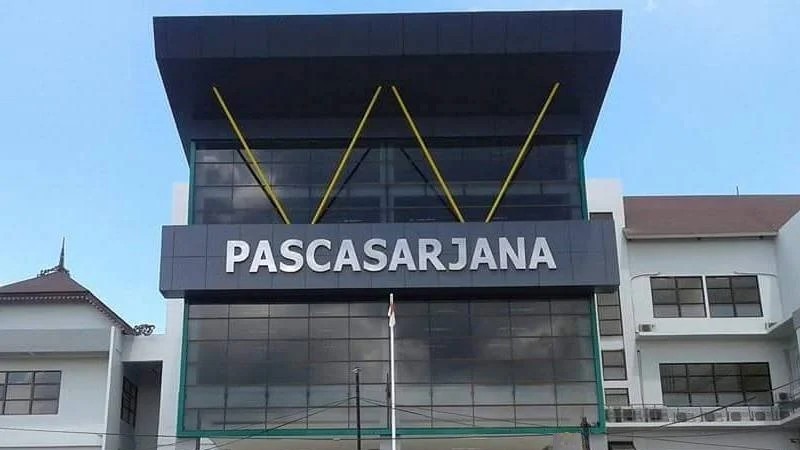 Daya Tampung Mahasiswa Pascasarjana: Bagaimana Menyikapi Kuota Terbatas di Beberapa Universitas